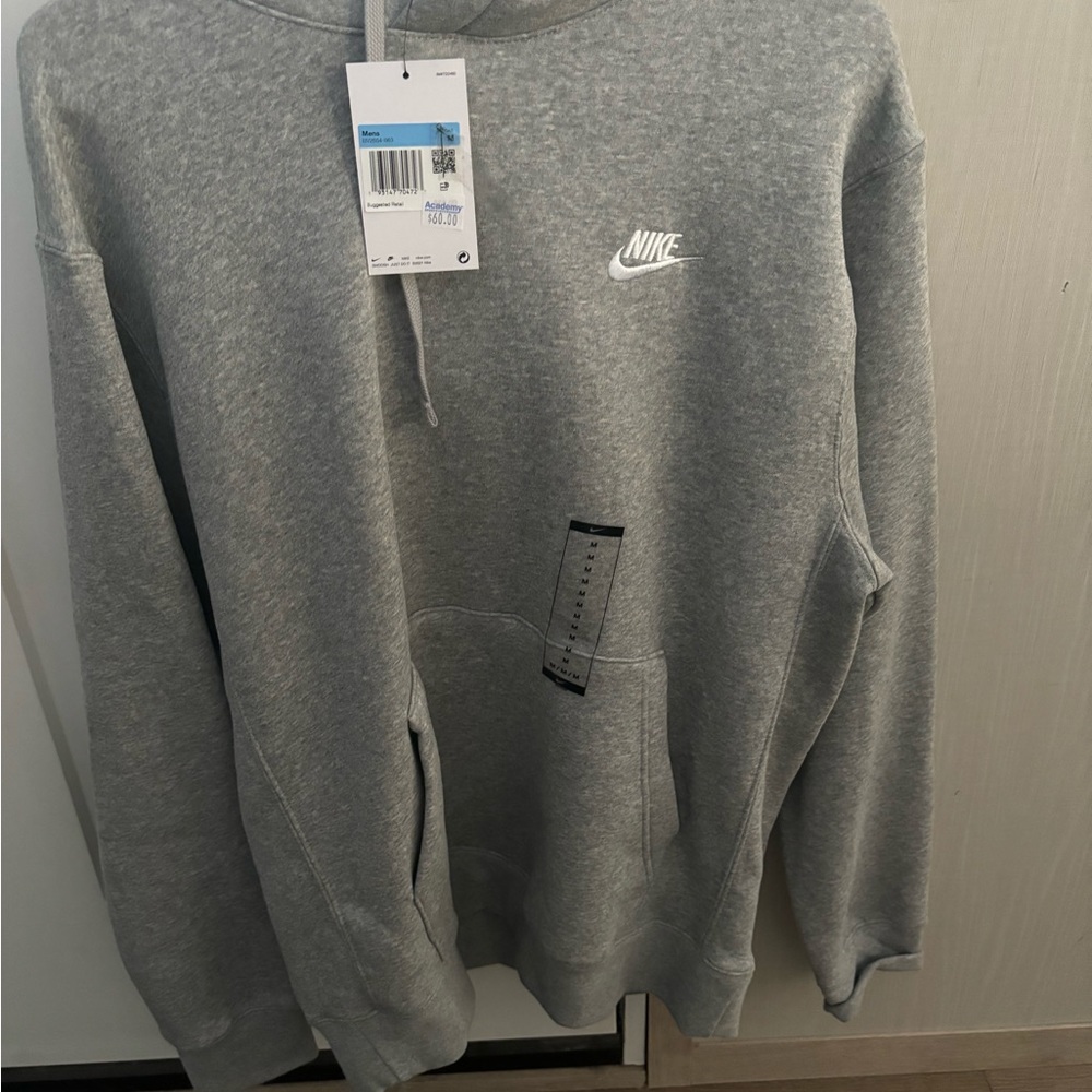 NWT Men’s Nike hoodie Size Medium